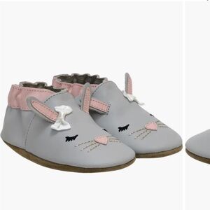NEW IN BOX Robeez baby girl soft sole leather shoes bunnies size 6-12 months